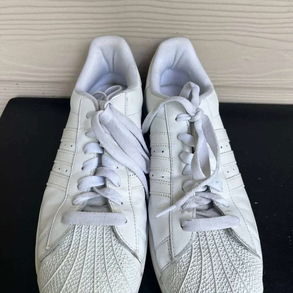 Adidas Men's White Superstar 2 Classic Shoes Sneakers Size 12 Style G17071